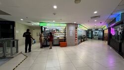 Lucky Plaza (D9), Retail #505303121